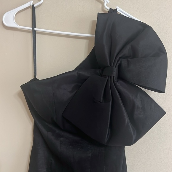 Mac Duggal Couture One Shoulder Mini Dress with Bow Detail Black - Picture 3 of 8